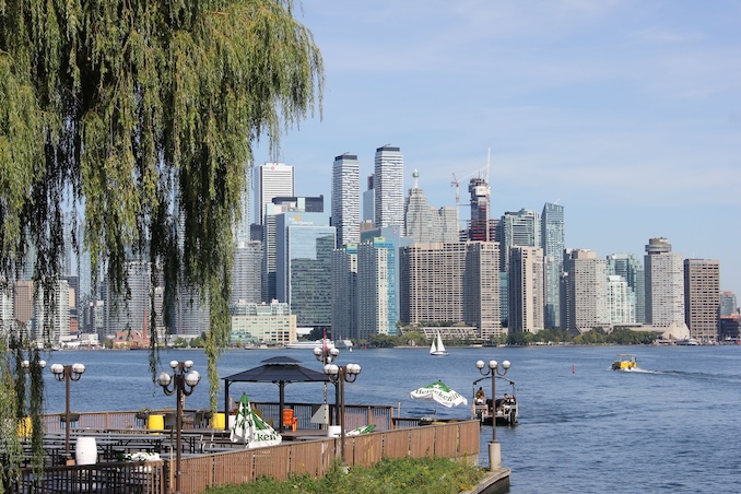 Toronto skyline from island